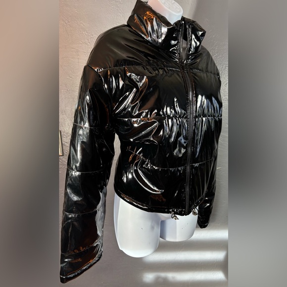 DAISEY Black Patent Bomber Cropped Puffer Jacket Size 1XL - Picture 5 of 16